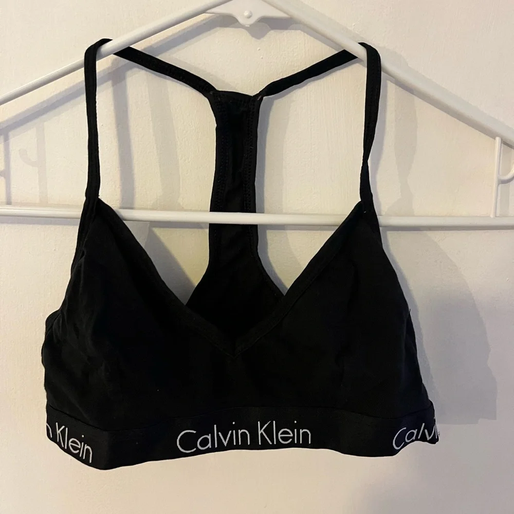 Calvin Klein Razor Back Bra - Picture 2 of 2